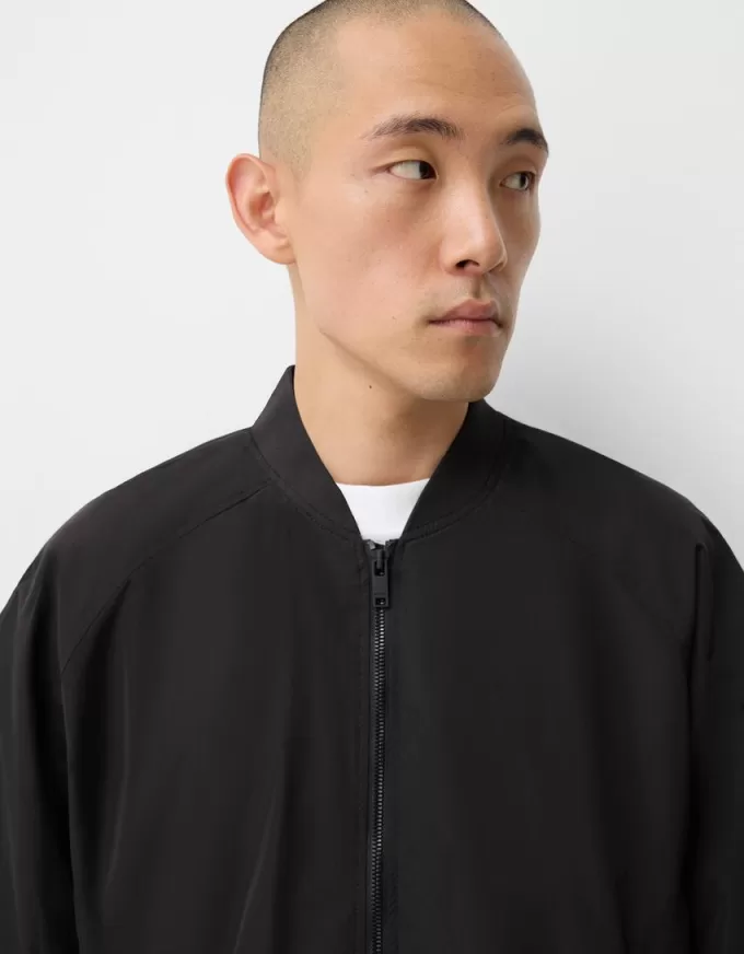 Lightweight bomber jacket