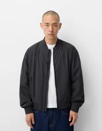 Lightweight bomber jacket