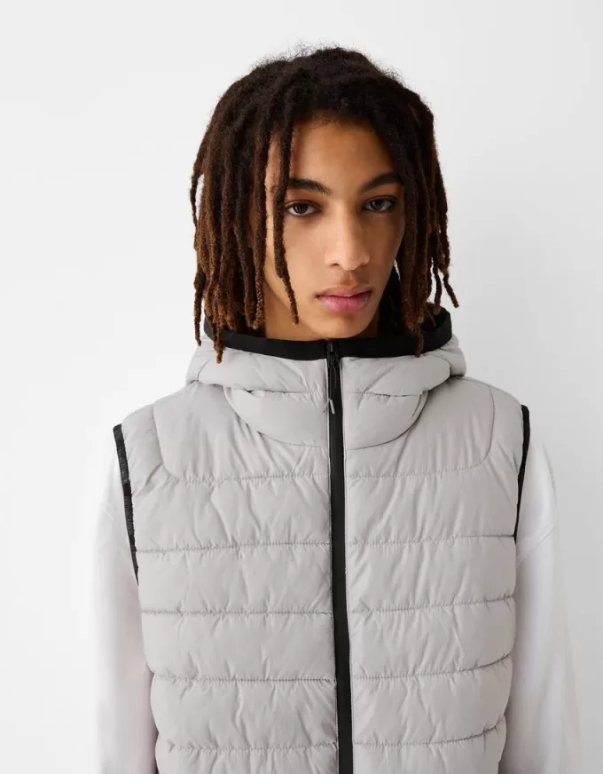 Lightweight puffer vest with hood