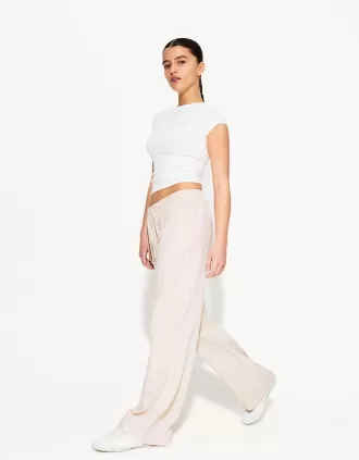 Linen blend pants with an elastic waistband