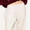Linen blend pants with an elastic waistband Linen blend pants with an elastic waistband