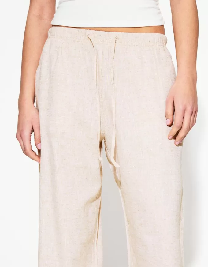 Linen blend pants with an elastic waistband Linen blend pants with an elastic waistband