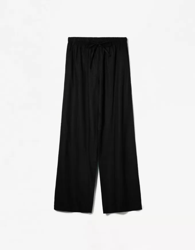 Linen blend pants with an elastic waistband Linen blend pants with an elastic waistband