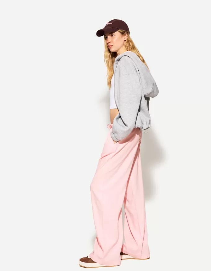 Linen blend pants with an elastic waistband Linen blend pants with an elastic waistband