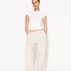 Linen blend pants with an elastic waistband Linen blend pants with an elastic waistband