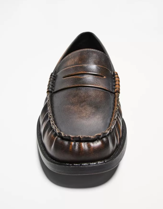 Loafers with gathered detail