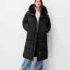 Long puffer coat with hood