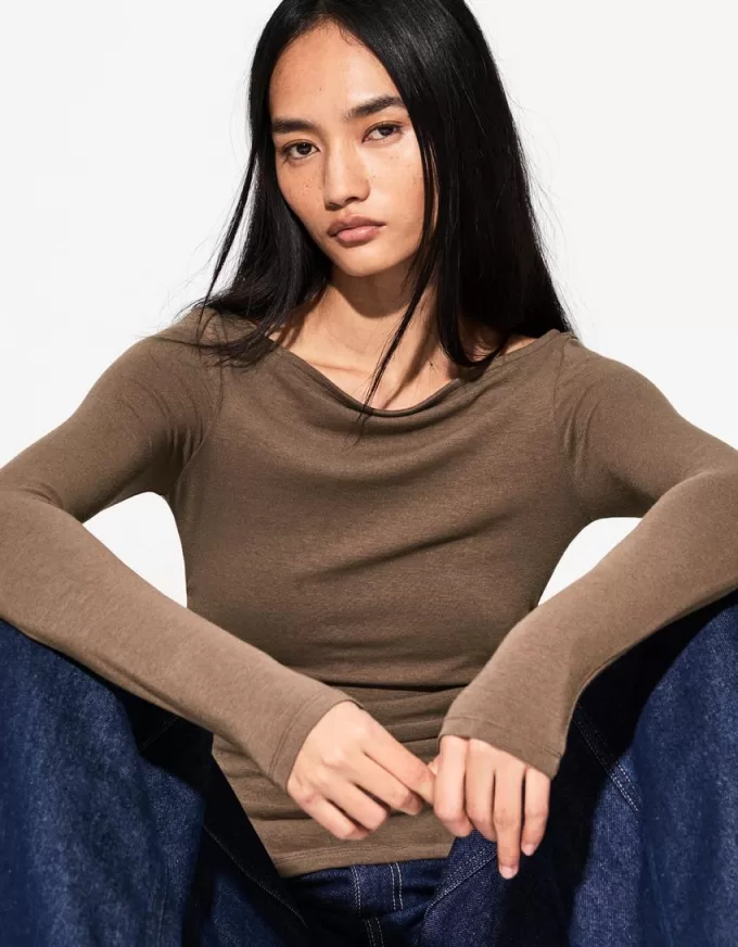 Long sleeve T-shirt with gathered detail