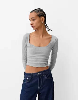 Long sleeve T-shirt with gathered sides