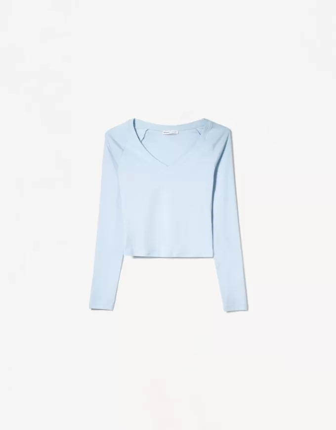 Long sleeve V-neck T-shirt