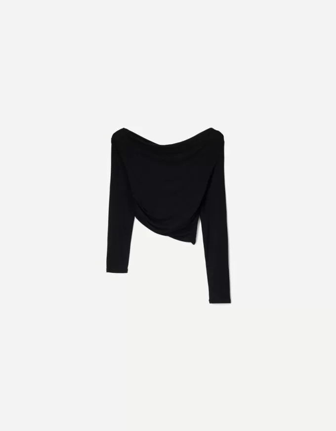 Long sleeve asymmetric T-shirt