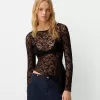 Long sleeve blonde lace top