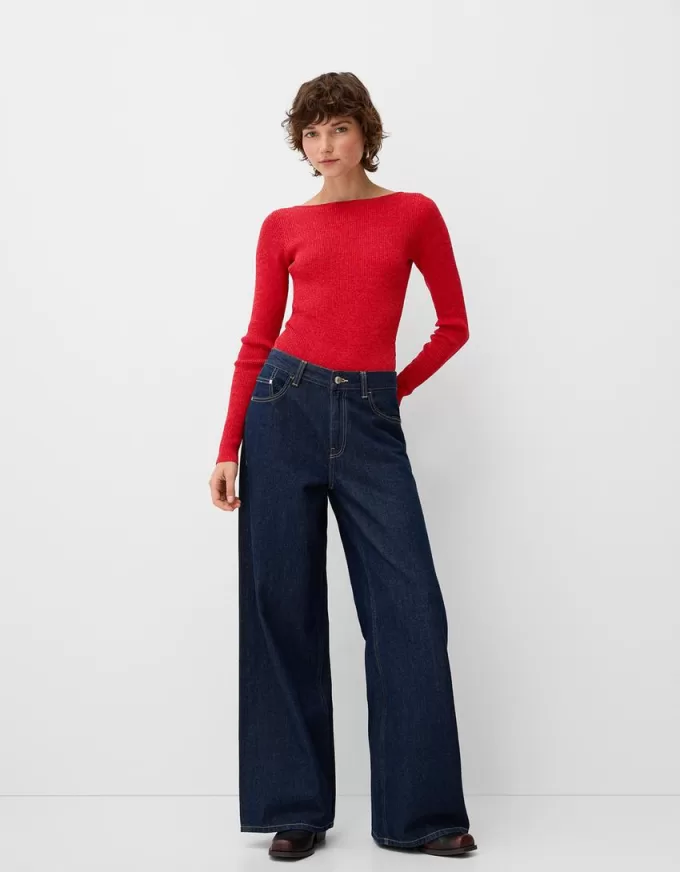 Long sleeve bodysuit with open back Long sleeve bodysuit with open back