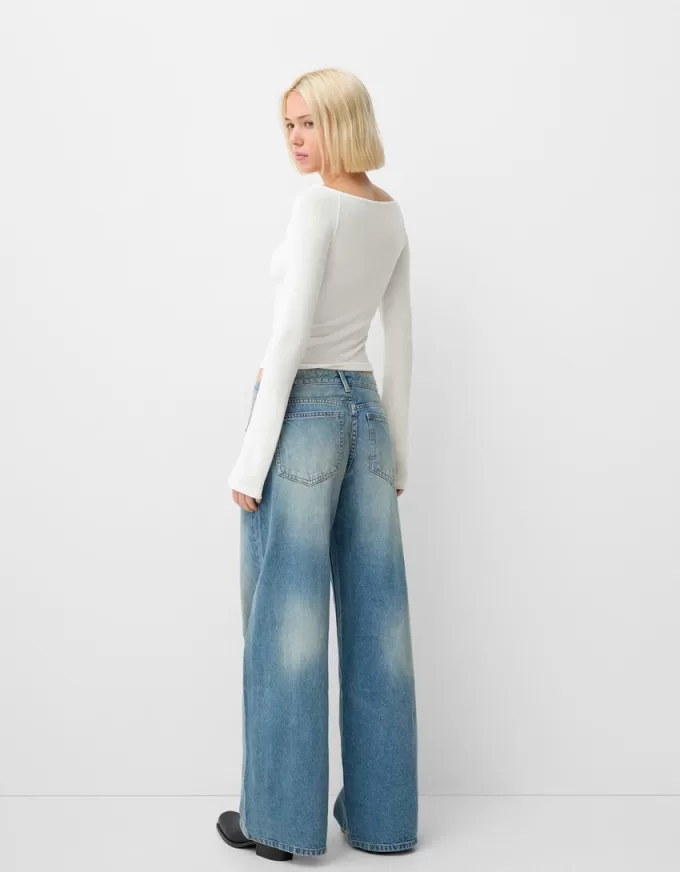 Long sleeve embroidered boat neck T-shirt