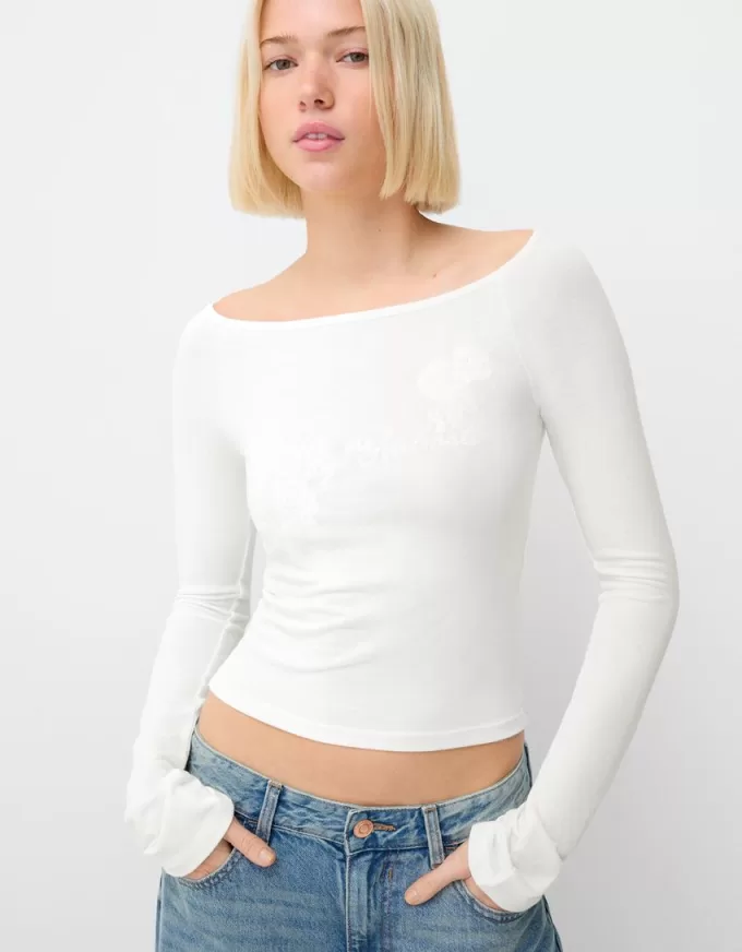Long sleeve embroidered boat neck T-shirt