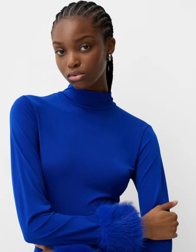 Long sleeve midi dress with faux fur cuffs