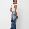 Loose-fit baggy jeans Loose-fit baggy jeans