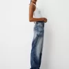 Loose-fit baggy jeans Loose-fit baggy jeans