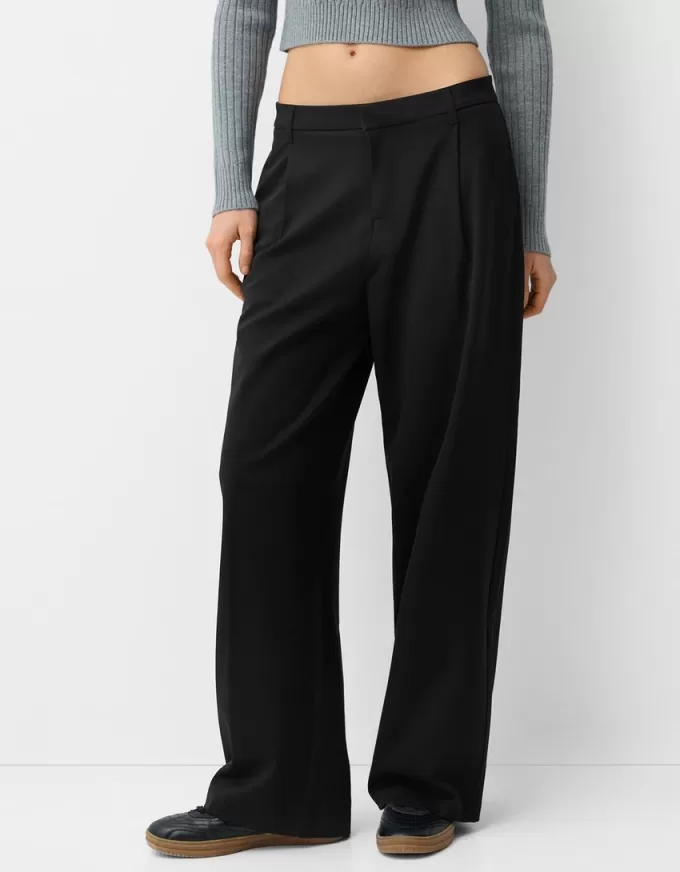 Low-rise baggy pants Low-rise baggy pants