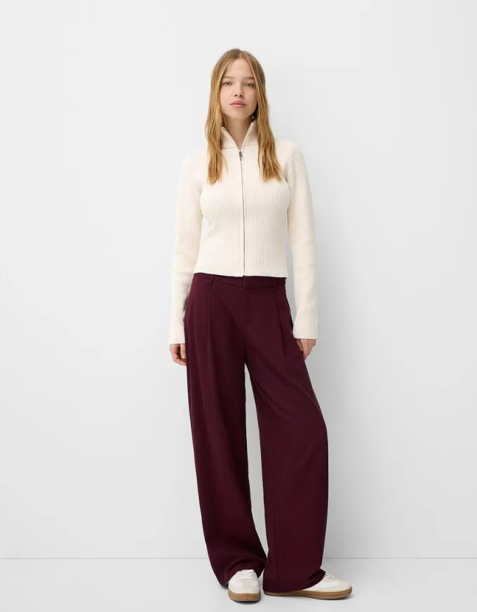 Low-rise baggy pants Low-rise baggy pants