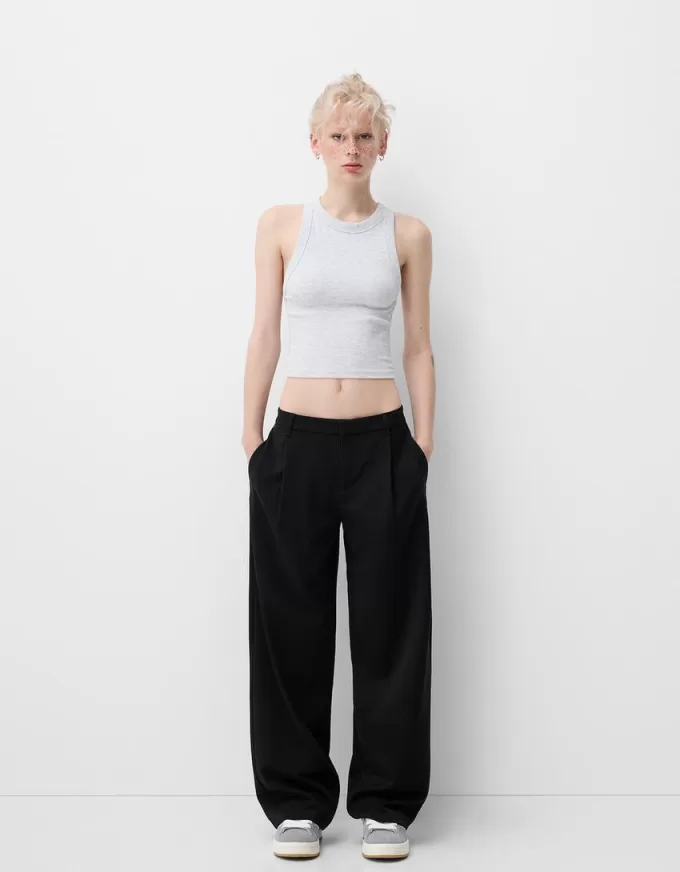 Low-rise baggy pants Low-rise baggy pants