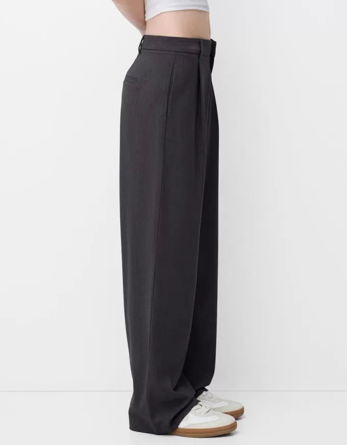 Low-rise baggy pants Low-rise baggy pants