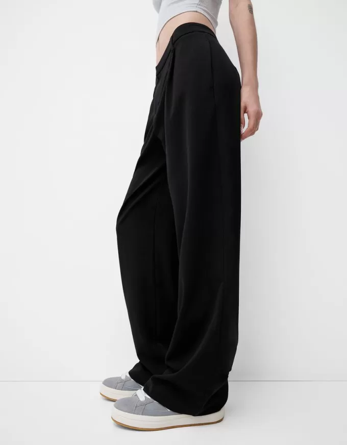 Low-rise baggy pants Low-rise baggy pants