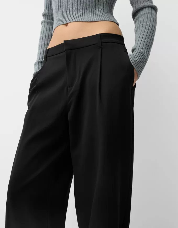 Low-rise baggy pants Low-rise baggy pants
