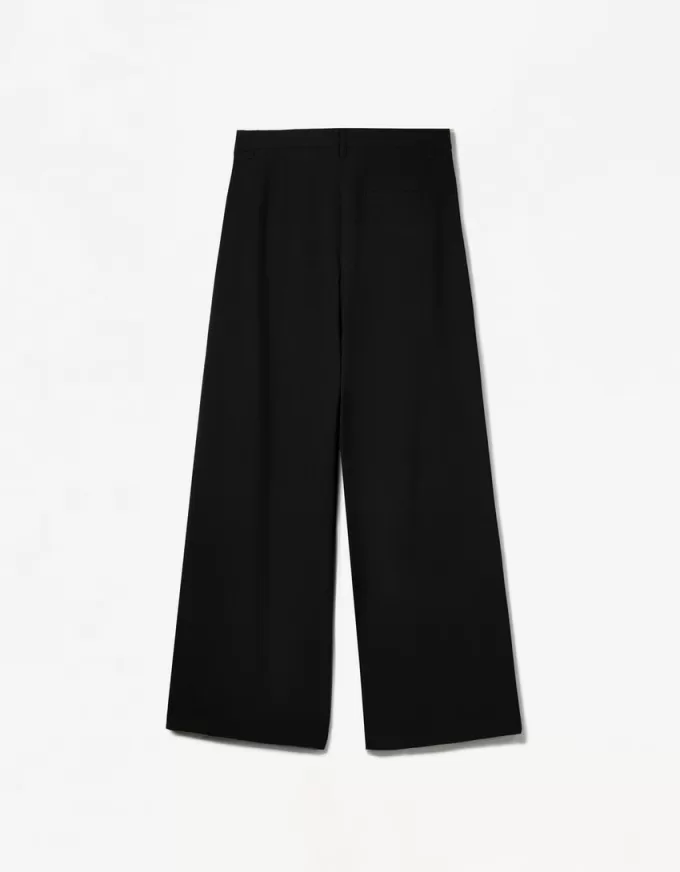 Low-rise baggy pants Low-rise baggy pants