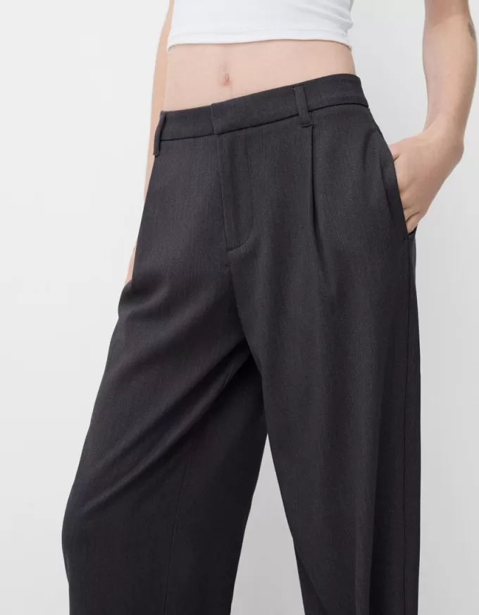 Low-rise baggy pants Low-rise baggy pants