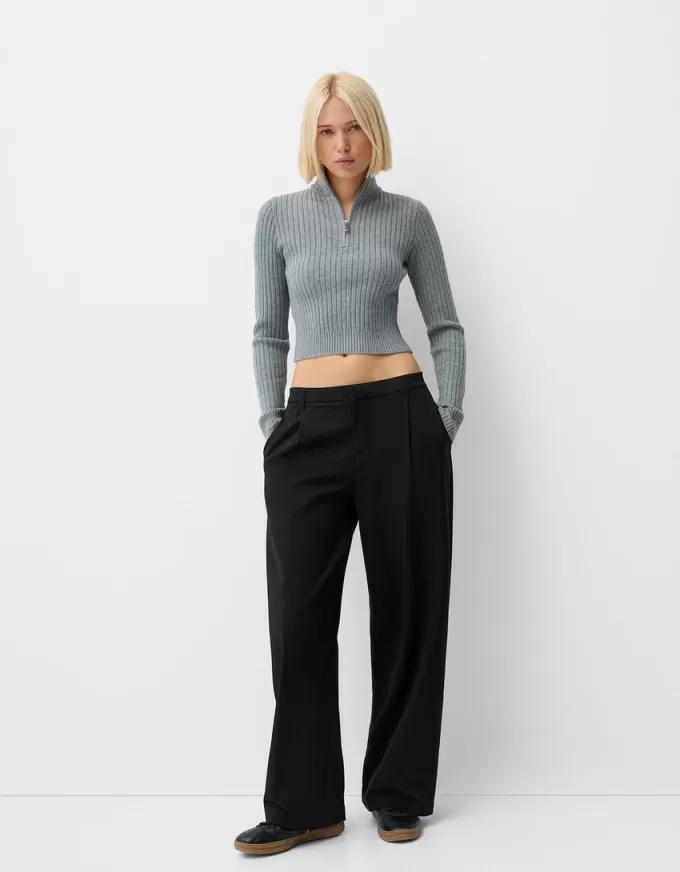 Low-rise baggy pants Low-rise baggy pants