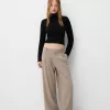 Low-rise baggy pants Low-rise baggy pants