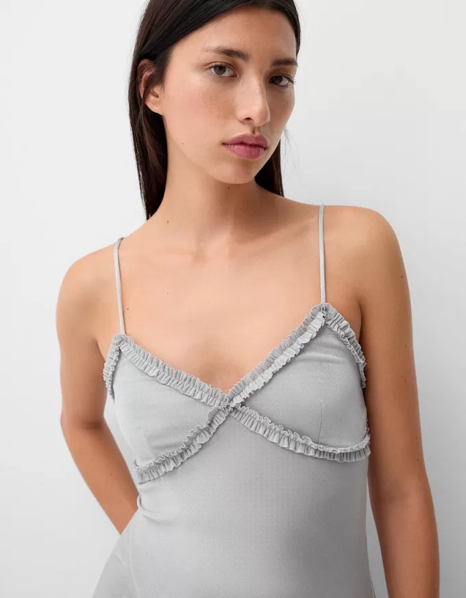 Maxi dress with straps