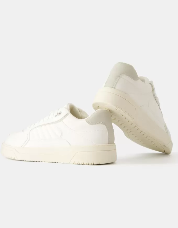 Men’s contrasting sneakers