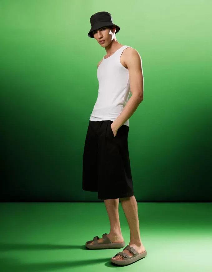 Men’s rubberized sandals with buckles