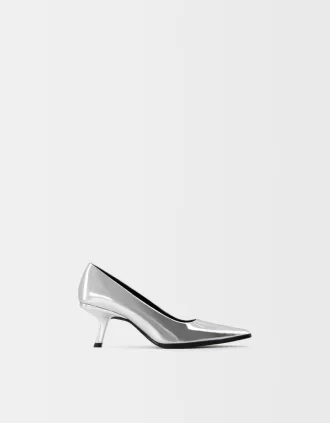 Metallic high-heel shoes