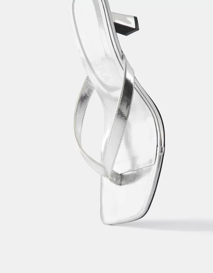 Metallic kitten-heel sandals Metallic kitten-heel sandals