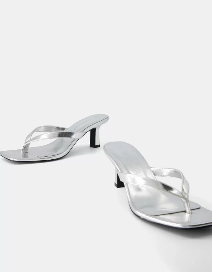 Metallic kitten-heel sandals Metallic kitten-heel sandals