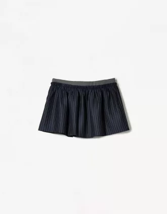 Mini skirt with contrast waist