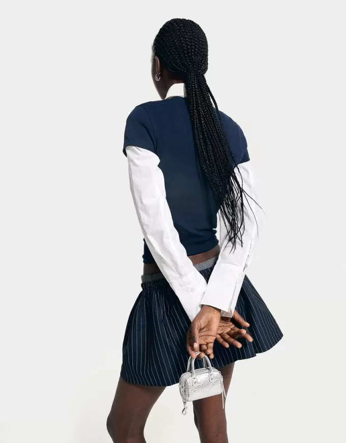 Mini skirt with contrast waist