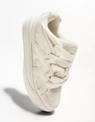 Multi-piece skate shoes