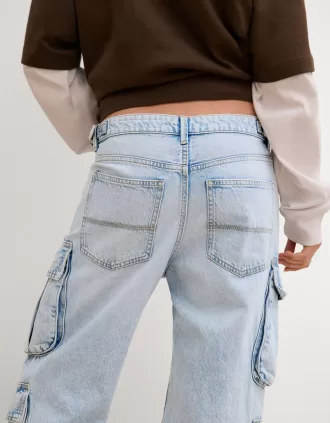 Multi-pocket cargo jeans