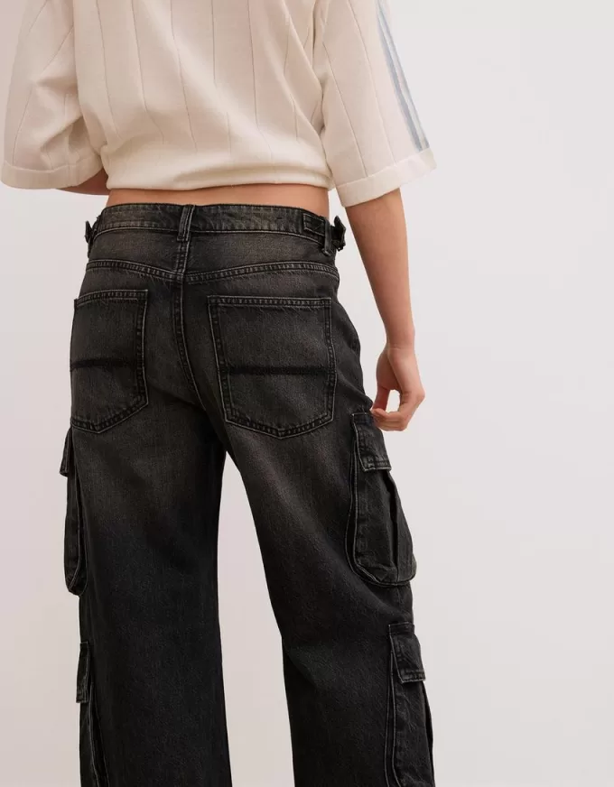 Multi-pocket cargo jeans Multi-pocket cargo jeans