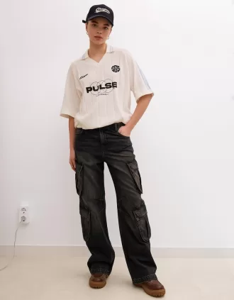 Multi-pocket cargo jeans