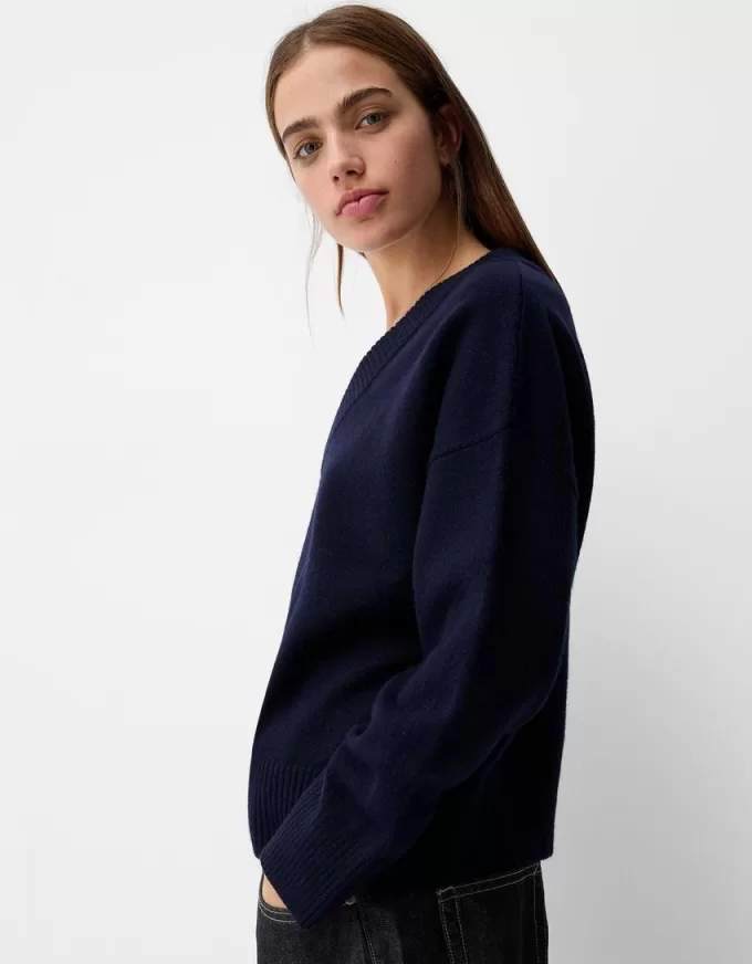 Oversize V-neck sweater Oversize V-neck sweater