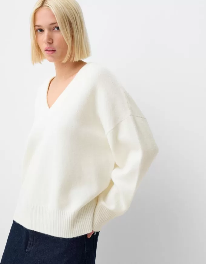 Oversize V-neck sweater