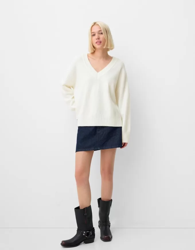 Oversize V-neck sweater
