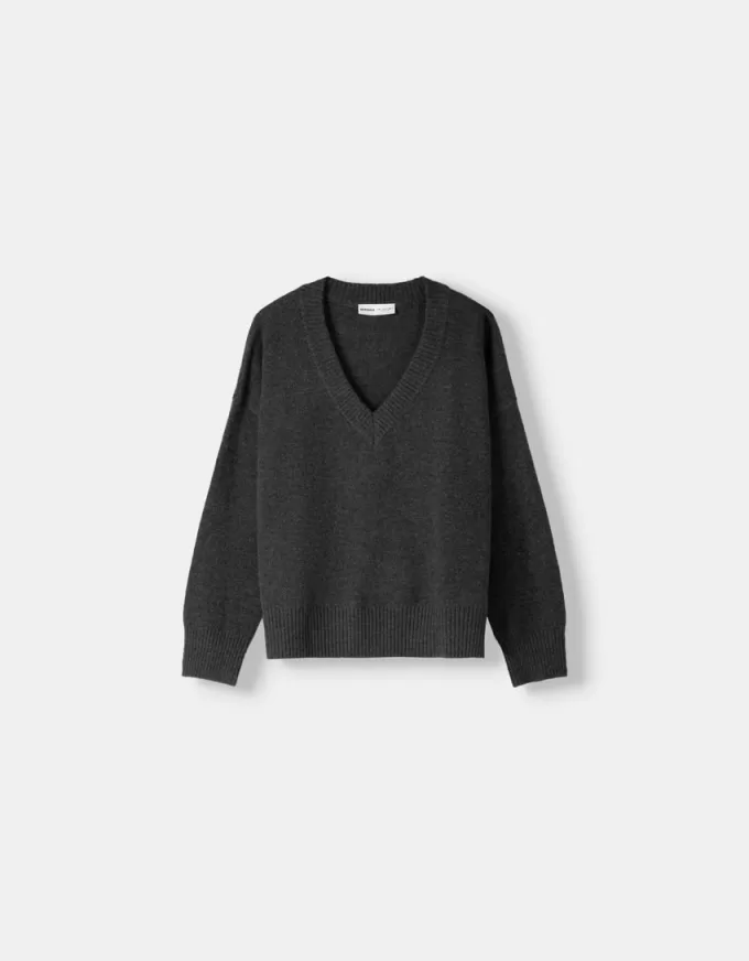 Oversize V-neck sweater