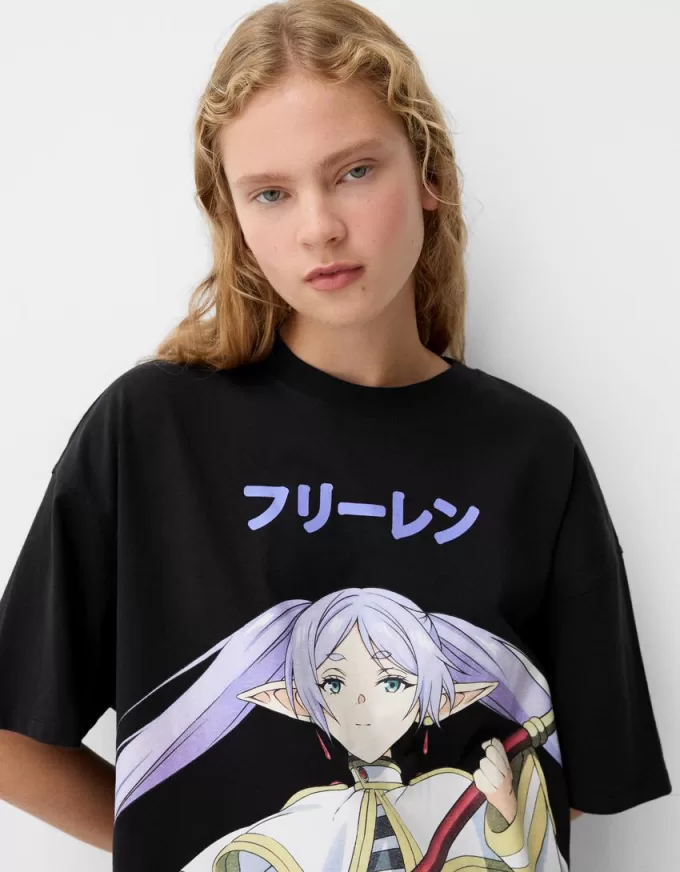 Oversize short sleeve Frieren T-shirt