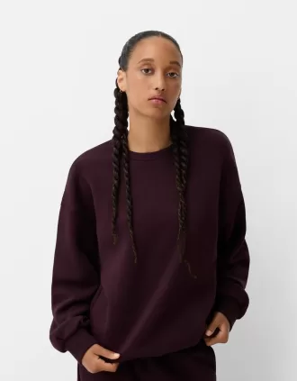 Oversize sweatshirt with side pockets